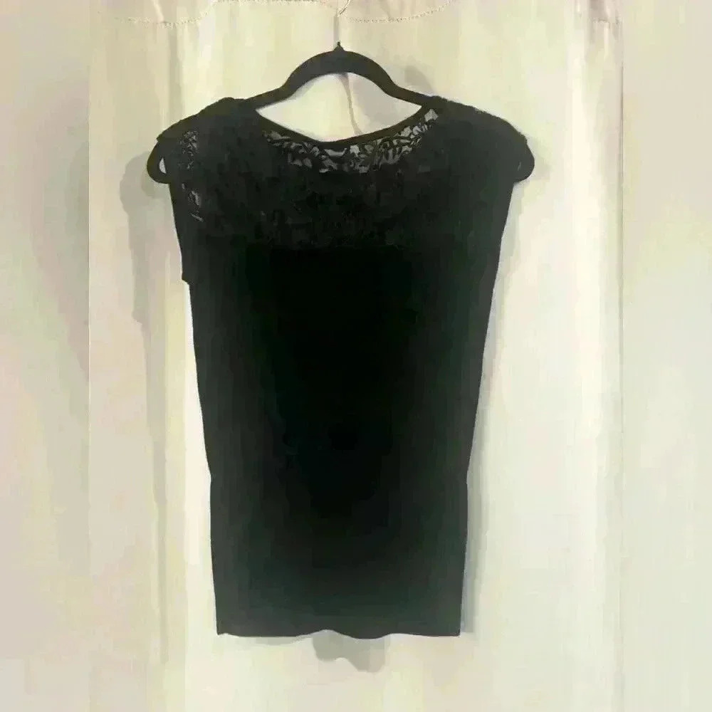 Women’s Lace White House Black  Market Blouse